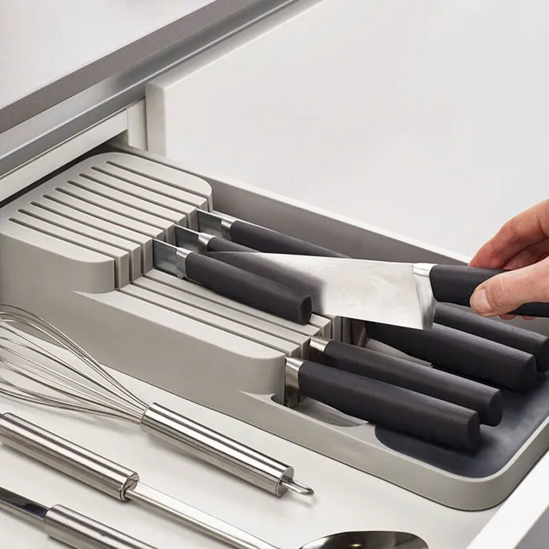 Versatile Cutlery Organizer Tray